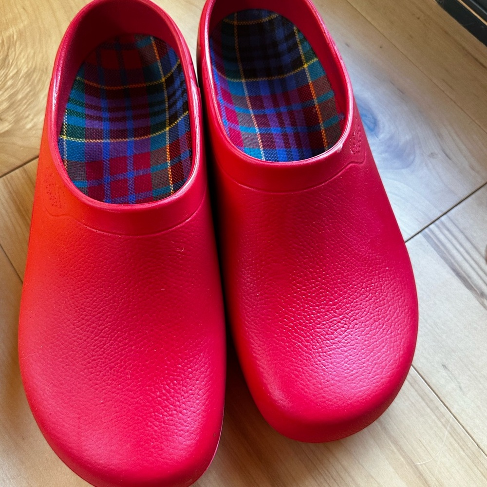 Jolly’s Red Waterproof Clogs size 42 
9 mens
